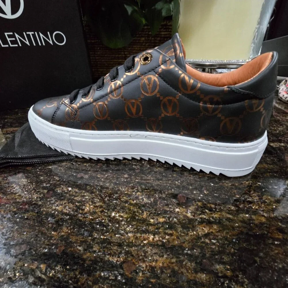 NWT/NIB Woman's Authentic Valentino Beatrice Black Leather Mono Embossed Shoes - Picture 8 of 14